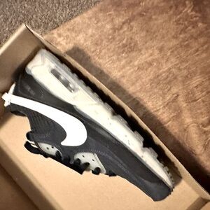 Nike air max 90 Terrascape size 7mens / 8.5 women’s